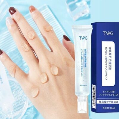 Hyaluronic TWG Cream Essence বয়স জনিত কারণে বা অল্প বয়সে যাদের শরীরের চামড়ায় বিভিন্ন ধরনের ভাঁজ পড়ে যায় তাদের জন্য দারুন কার্যকরী সীরাম টি। কুঁচকে যাওয়া ত্বককে টানটান করবে! ত্বক ফর্সা করে আপনার ত্বককে করবে নিখুঁত ও মসৃণ। Hyaluronic TWG Cream Essence 