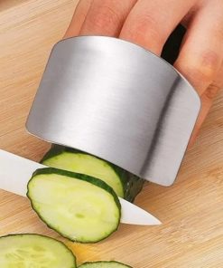 Stainless Finger Protectors Small Finger Guard Kitchen Supply Kitchen Tools Finger Protectors for Cutting